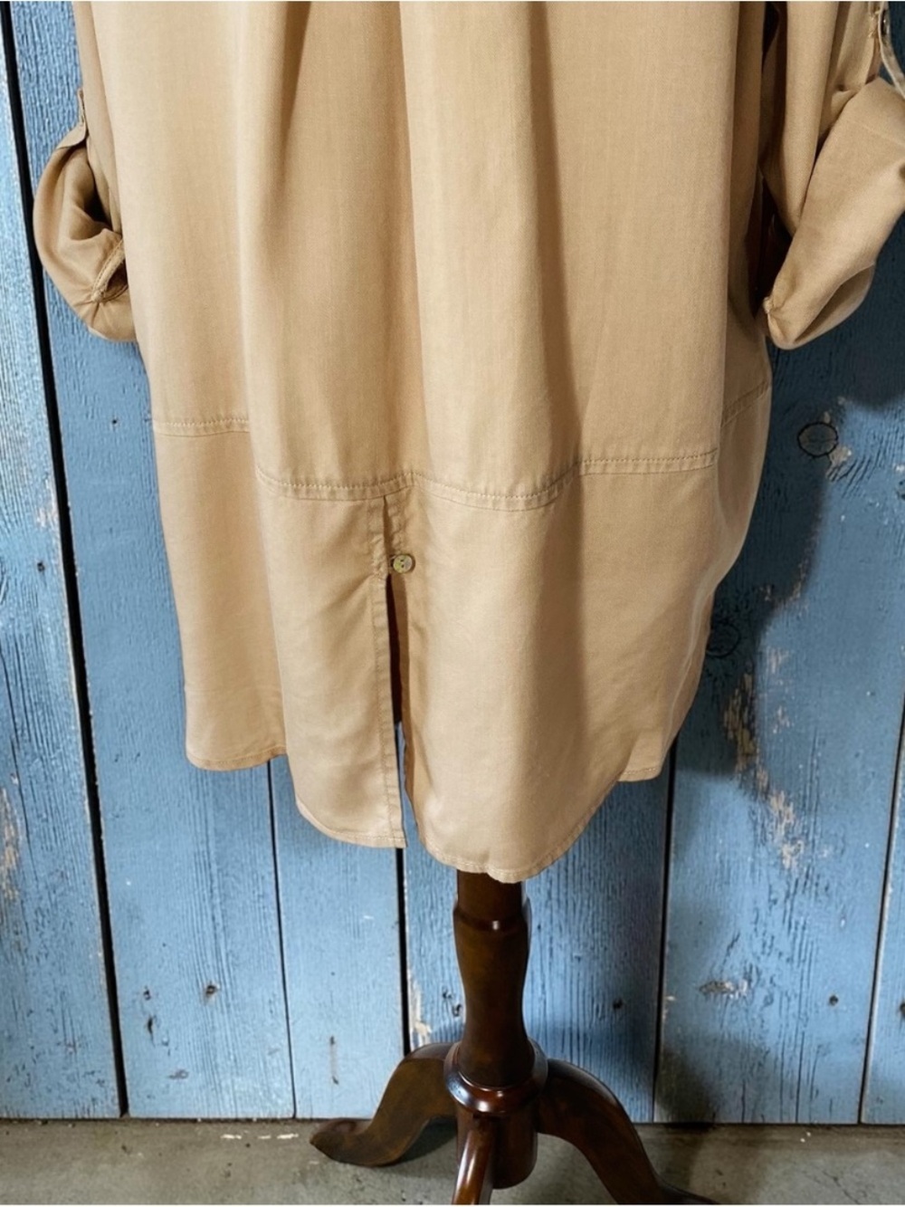 HESTER & ORCHARD Tan Tencel Blouse - Picture 6 of 8